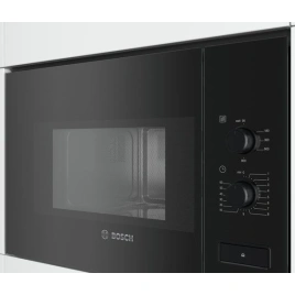 Микроволновая печь Bosch Serie 4 BFL520MB0 Black