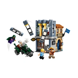 Конструктор LEGO One Piece Showdown with Captain Smoker 75642
