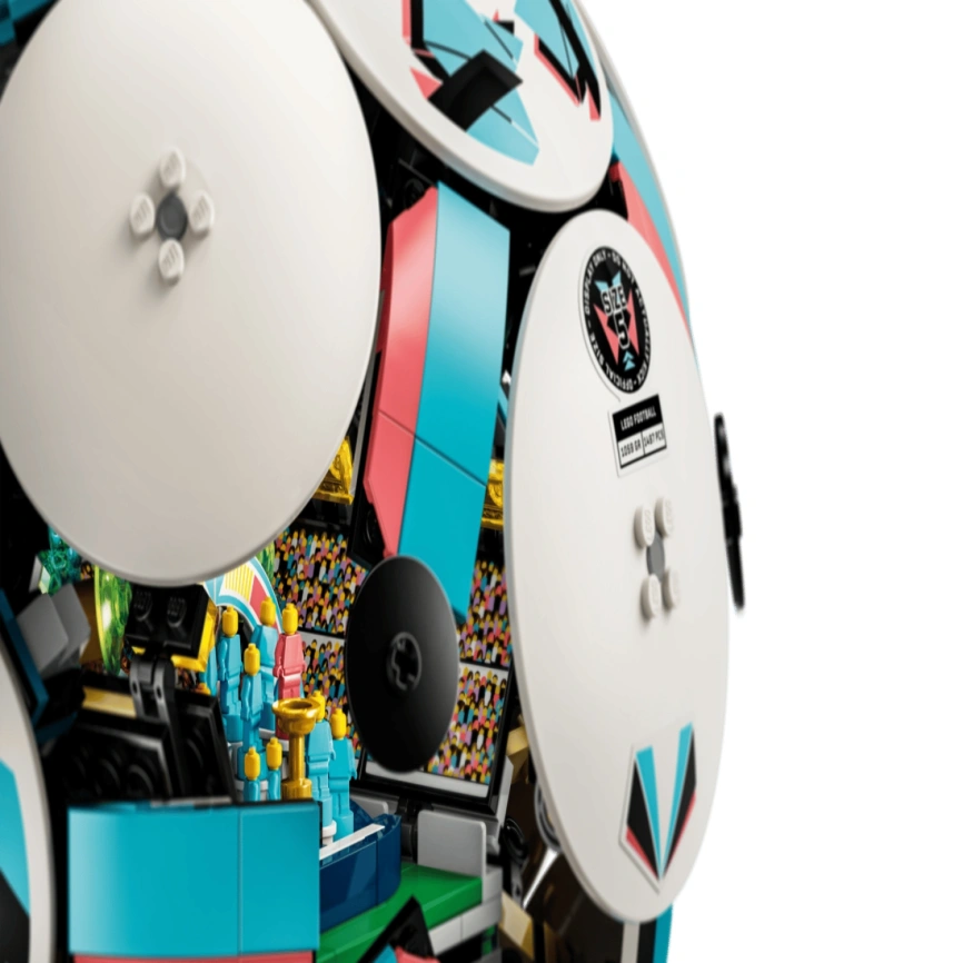 Конструктор LEGO Editions Ball with Stadium Inside 43019 фото 3